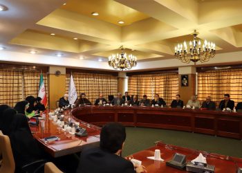 «همایش ملّی اعتلای گرایش ادبیات پایداری در دانشگاه‌ها: راهکارها و موانع» افتتاح شد