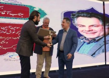 چرا چک #بهرام_رادان به بانک نرفت؟/ تقدیر از حسین فرحبخش در آیین سپاس تهيه‌کنندگان سینمای ایران