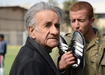 پاسخ کارگردان فیلم "پرویزخان" به دو شبهه کلیدی درباره دهه شصت!