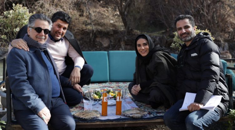 فیلم "مفت بر" با بازی حامد بهداد و سحر دولتشاهی آماده اکران شد