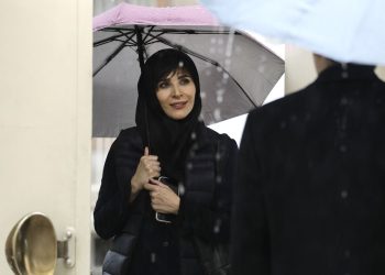 شکایت از سحر  دولتشاهی و فیلم‌نت برای یک صحنه از «داریوش»؟؟؟