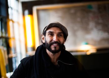 بهزاد بلور مجری