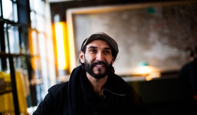 بهزاد بلور مجری