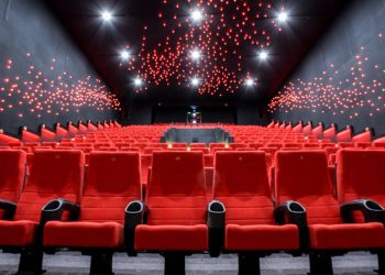 پرفروش‌ترین فیلم‌های سینمایی نیمه اول سال از «تگزاس 3» تا «تمساح خونی»/تازه‌ترین آمار سینماتیکت