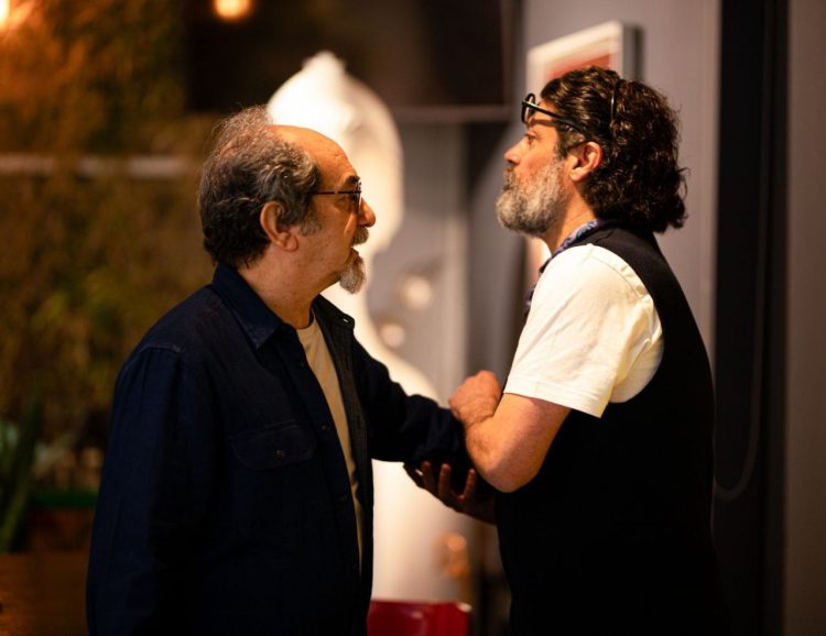 لیلی گلستان: نقاشهای کوروش قاضی مراد بسیار خوش رنگ هستند