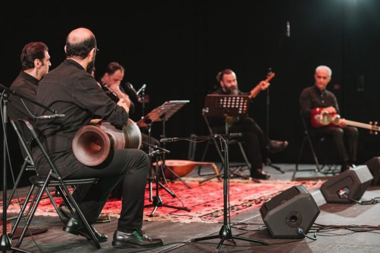 اجرای گروه موسیقی همنوازان فاخته در جشنواره جهانی DairaFest سنتپترزبورگ