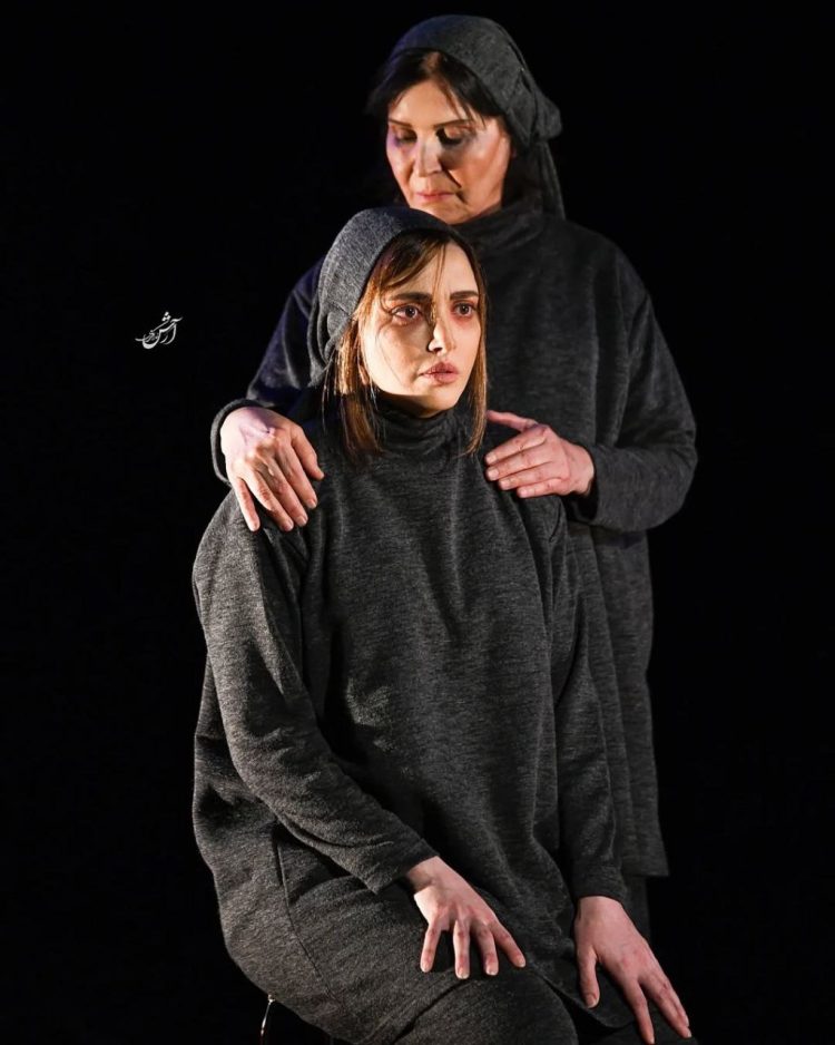 اجرای تازه‌ترین اثر جلال تهرانی در تئاتر شهر آغاز شد/شروع توفانی «بونکر دوم/ شکارچی و قطار»