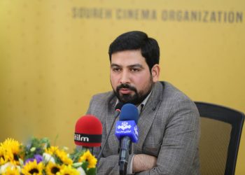 تولید دو سریال «هیس، هیچی نیس!» و «هتل بسیار بسیار عجیب»/رکوردزنی با “باغ کیانوش”/رئیس سازمان سینمایی سوره خبر داد    