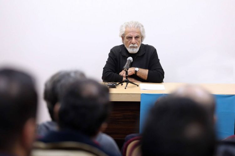 منوچهر شاهسواری