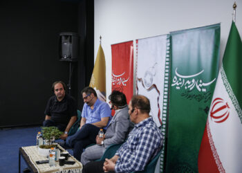 نشست سینما رو به آینده