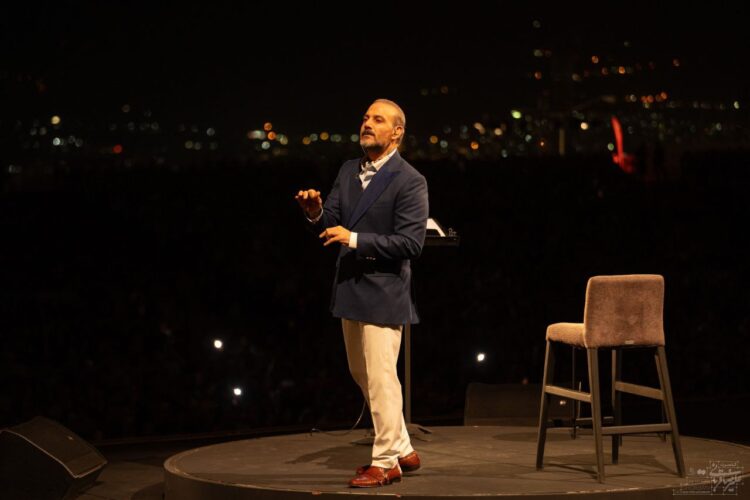 علیرضا قربانی در شب آخر «ایرانم» در تهران: دوری از شما غمی است بر دل ما