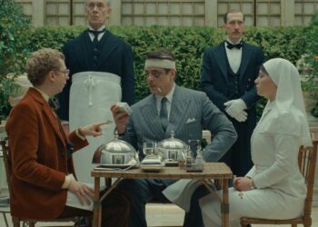 ماجرای «نقشه فنیقی» با دوبله اختصاصی در نمایش خانگی 