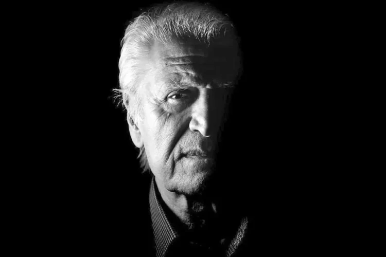 احمد پژمان: قبل از انقلاب خوانندگان دانشگاه نرفته بودند ولی مخاطب داشتند/دانشگاه بلای جان موسیقی شده/مگر موتزارت چقدر سواد داشت؟/ شوبرت و بتهوون چقدر سواد داشتند؟/واروژان اخراجی هنرستان بود ولی روی دستش نیامده!/مرتضی حنانه مرا تمسخر میکرد ولی خودش…
