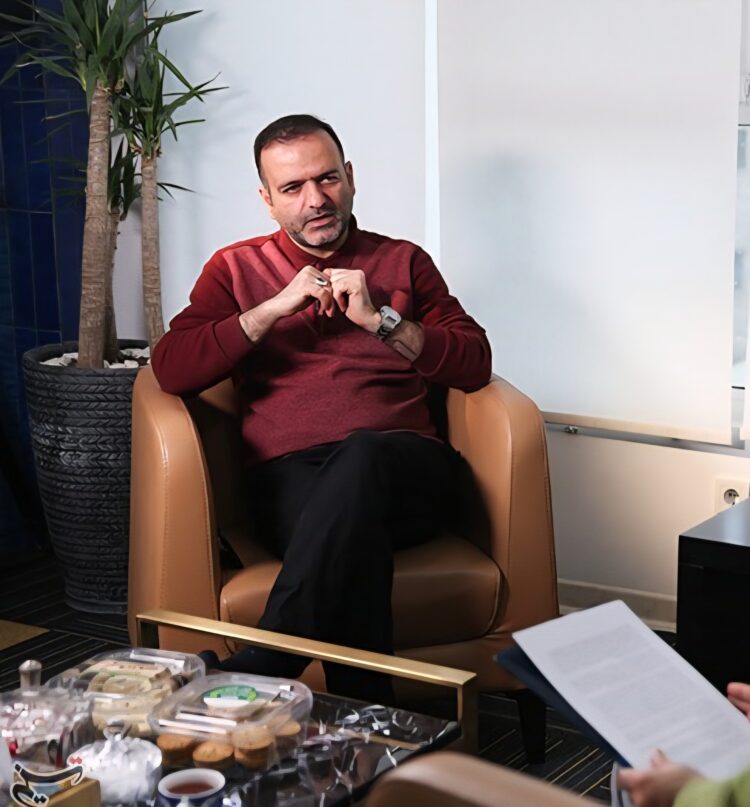 آقای نقویان!مدیر محترم سیمافیلم! به فصول دوم و سوم «مختار» و «امام علی(ع)» هم فکر کنید!