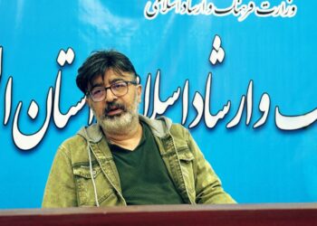 دبیر چهاردهمین جشنواره تئاتر استانی البرز: اینجا محل رقابت است نه تقسیم جوایز