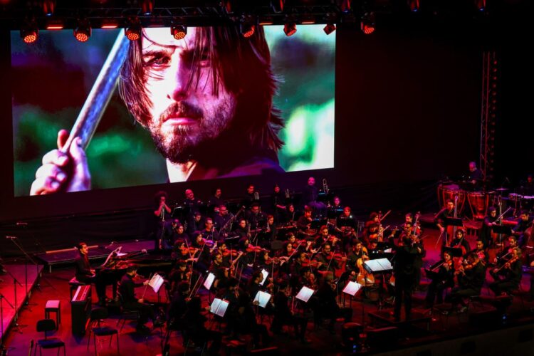 فیلم‌–کنسرت هانس زیمر شب گذشته در تهران برگزار شد/ موسیقی هانس زیمر دیده شد