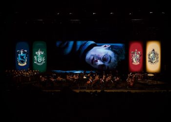 ۲۶ هزار پاترهد دست دوستی دادند/ پیش به سوی فیلم-کنسرت «بازی تاج و تخت»