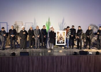 افتتاحیه و اکران مردمی در زادگاه شهید/اصفهانی‌ها به دیدار «احمد» آمدند