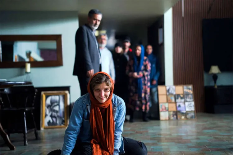 درباره‌ی فیلم«غوطه‌ور»(ساخته محمدجواد حکمی): فریادِ فیلم اولی/بدلِ پاچینو در تعقیب دگرباش؟