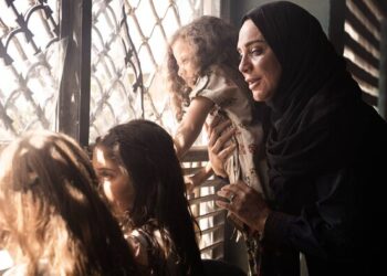 «سرزمین فرشته‌ها»؛ ساخت کل غزه در هشتگرد!؟/منوچهر محمدی پاسخ داد +توضیحات درباره‌ی بودجه و دستمزد بازیگر زن عرب فیلم 