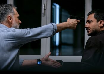 درباره‌ی فیلم «قمارباز»(ساخته محسن بهاری): بانک سپه و هکر تک‌بُعدی!/کوروش لایق سیمرغ!